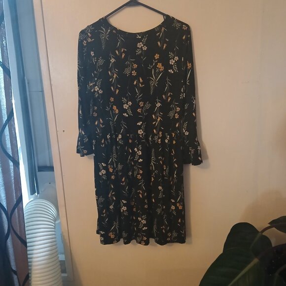 Studio B by Bobeau women's black floral midi dress Size Medium - Picture 4 of 6